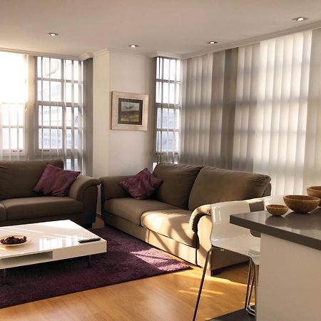آكورونيا Purple&Brown Home Coruna المظهر الخارجي الصورة