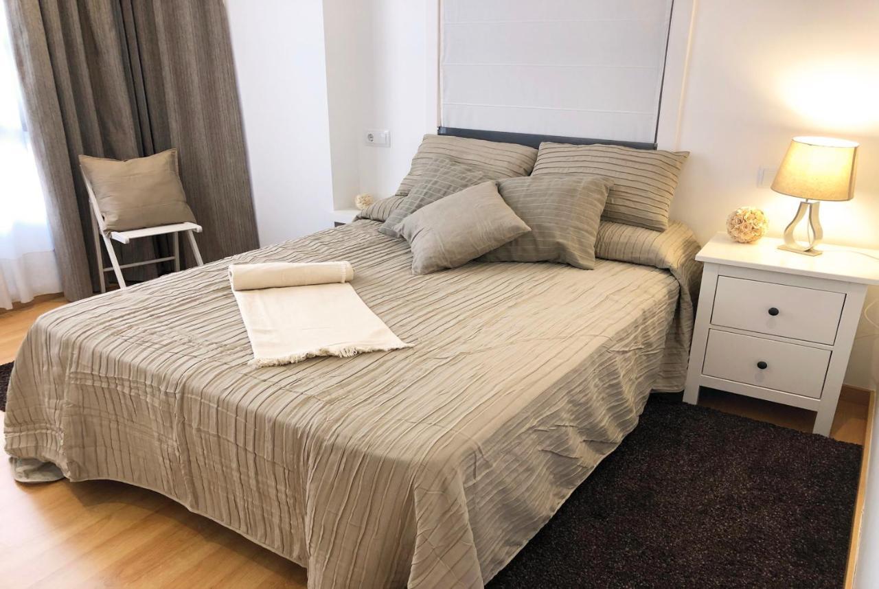 آكورونيا Purple&Brown Home Coruna المظهر الخارجي الصورة