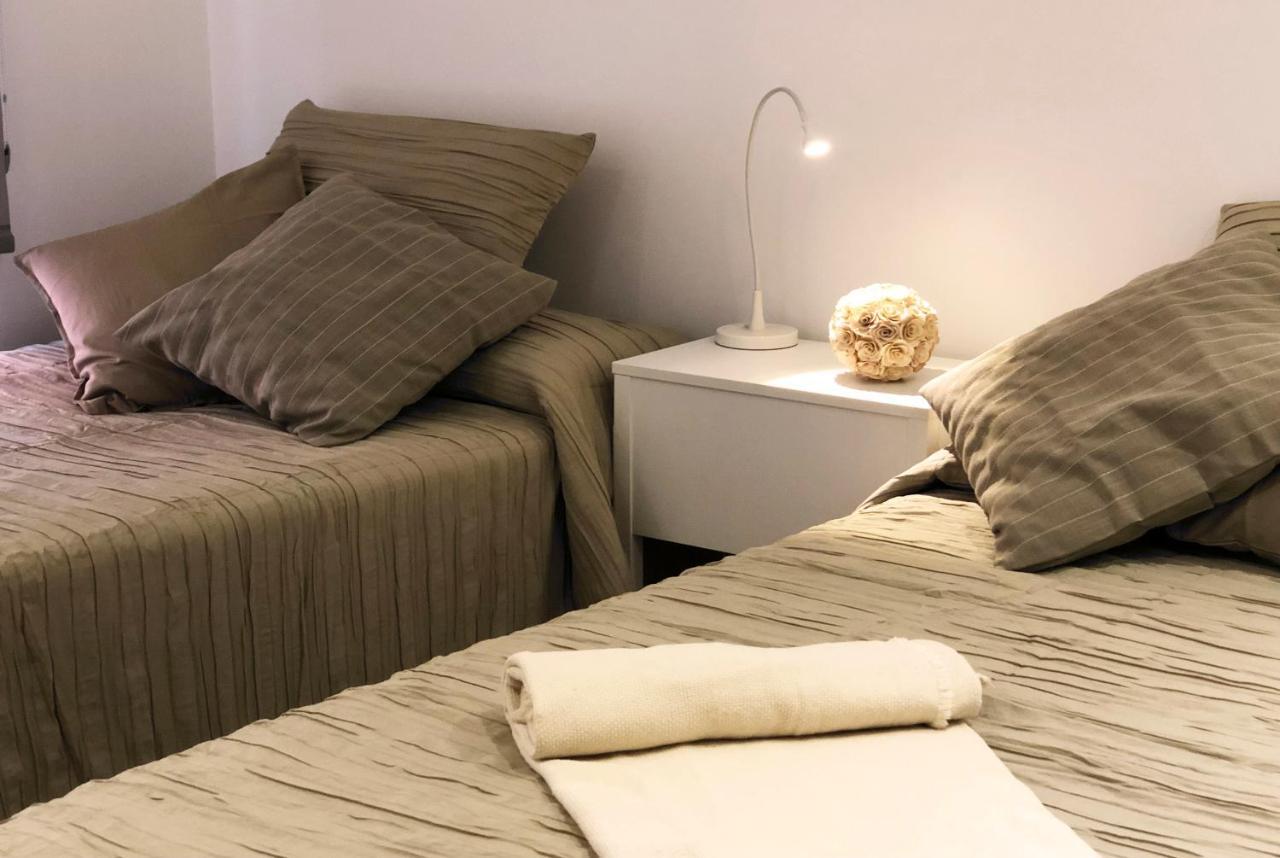 آكورونيا Purple&Brown Home Coruna المظهر الخارجي الصورة