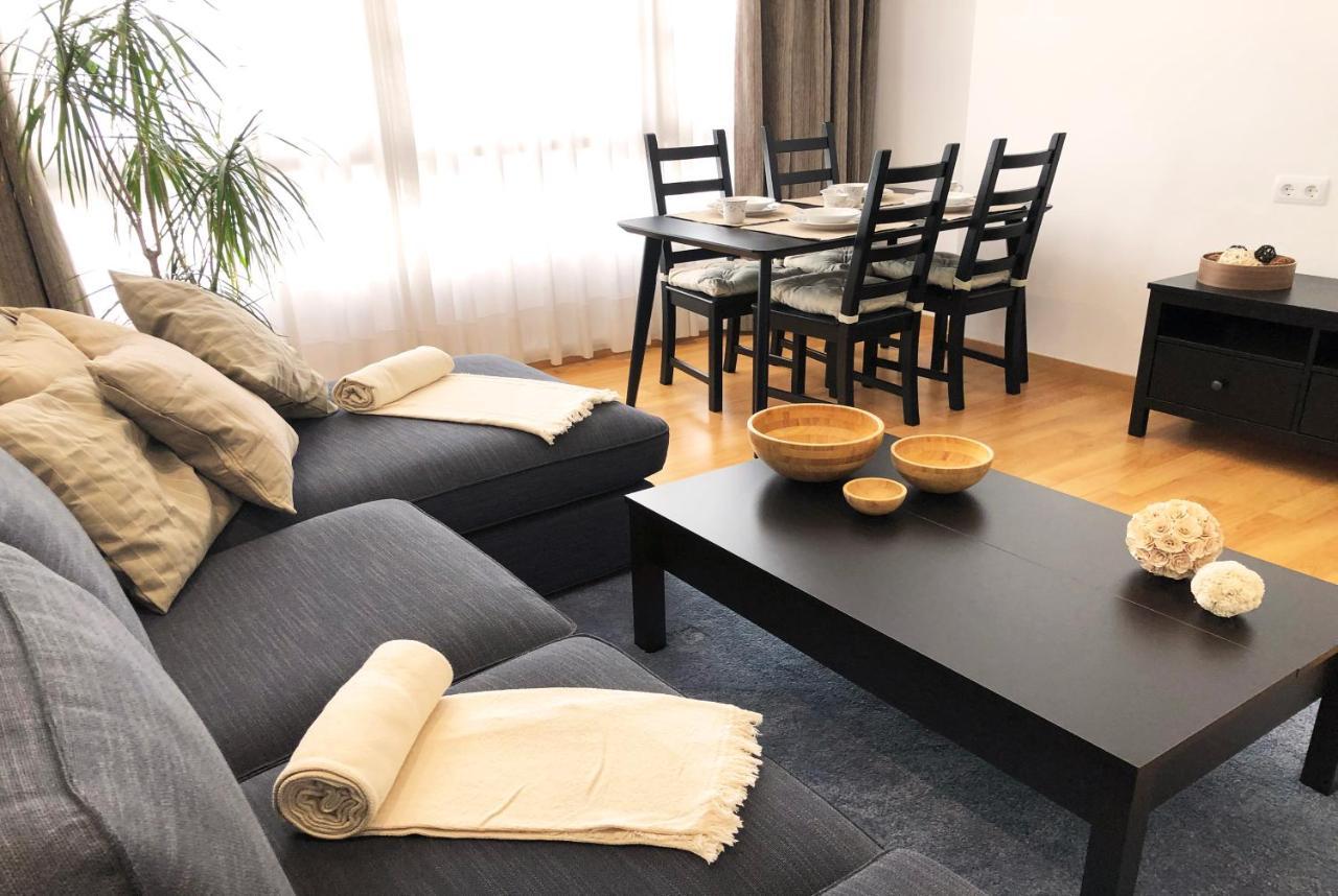 آكورونيا Purple&Brown Home Coruna المظهر الخارجي الصورة