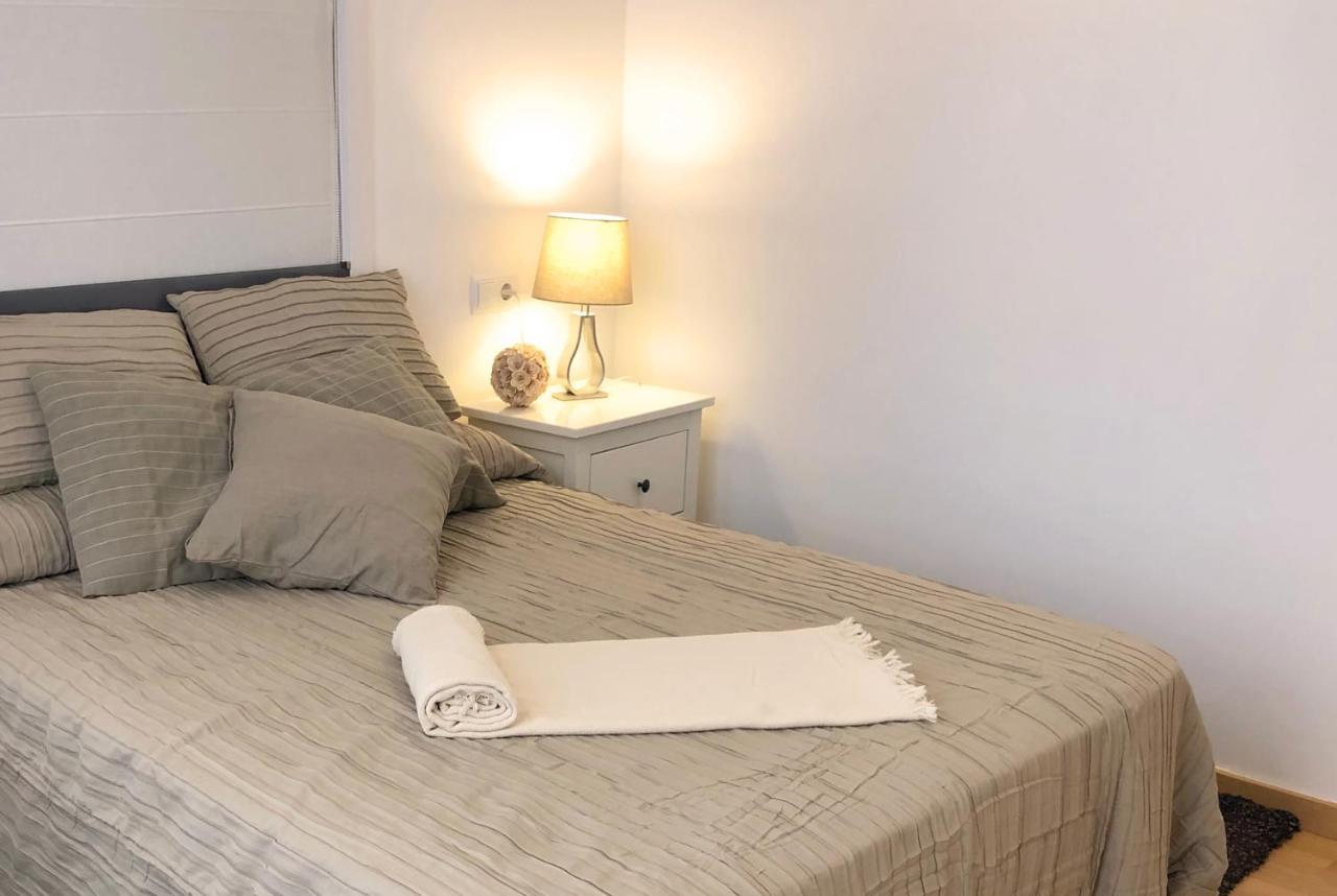 آكورونيا Purple&Brown Home Coruna المظهر الخارجي الصورة
